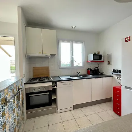 Casa vacanze Maison Familiale 3 Avec Jardin A 400m De La Plage, Acces Wifi - Fr-1-231-333